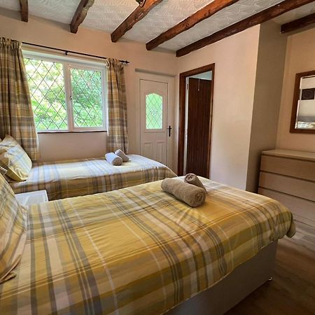 Cwmbach Guest House Neath Esterno foto
