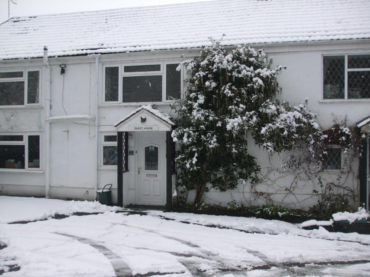 Cwmbach Guest House Neath Esterno foto