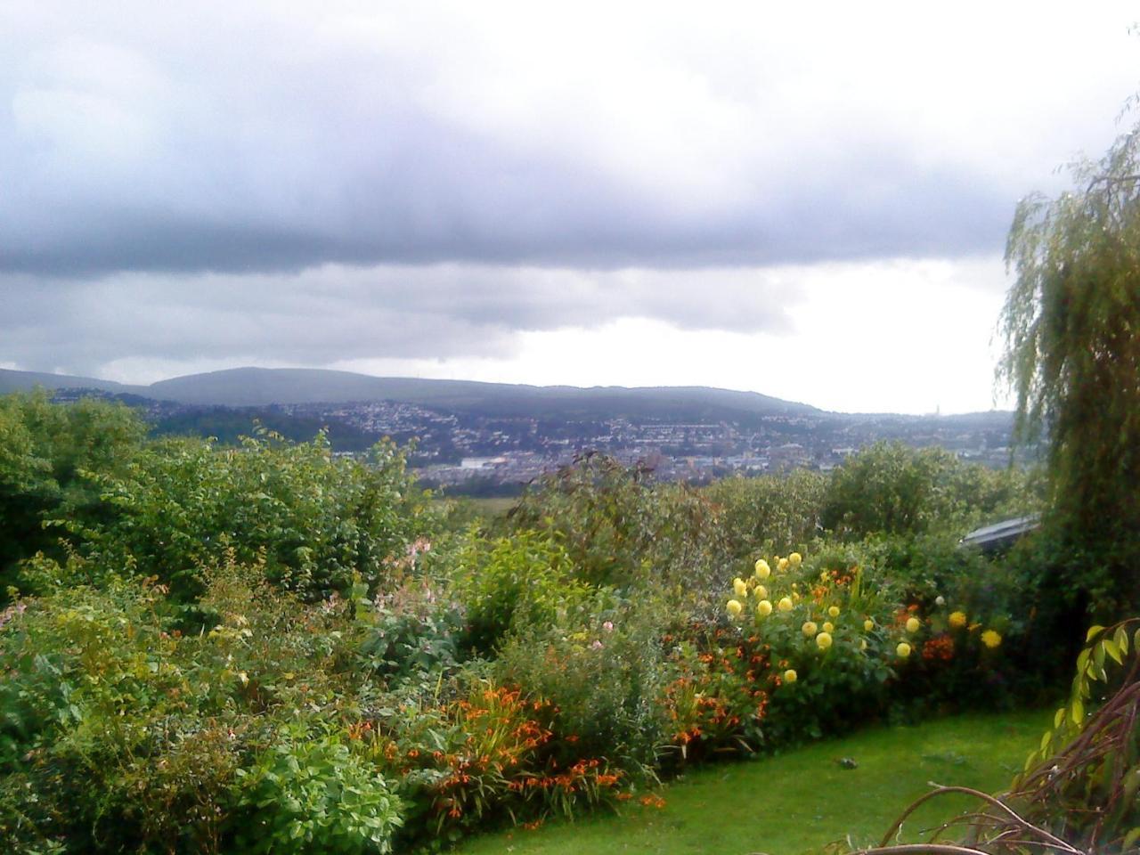 Cwmbach Guest House Neath Esterno foto